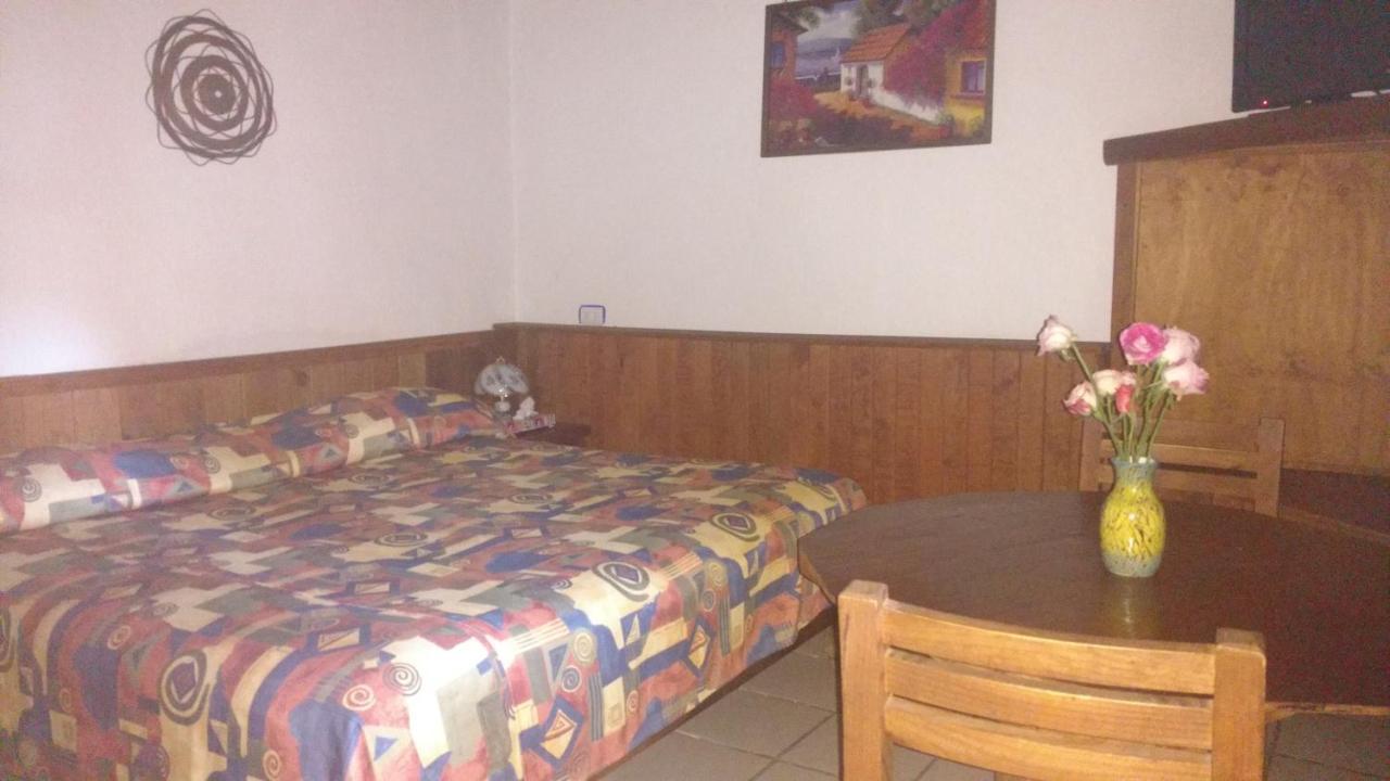 Posada Del Bosque バジェ・デ・ブラボ エクステリア 写真
